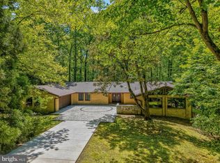 12009 Canter Ln, Reston, VA 20191