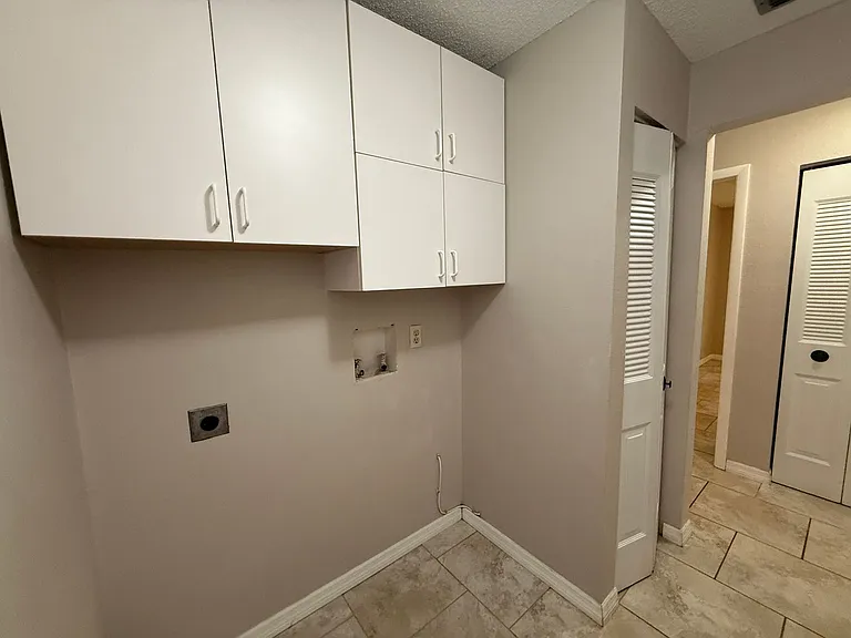 7733 Atherton Ave — Photo 22