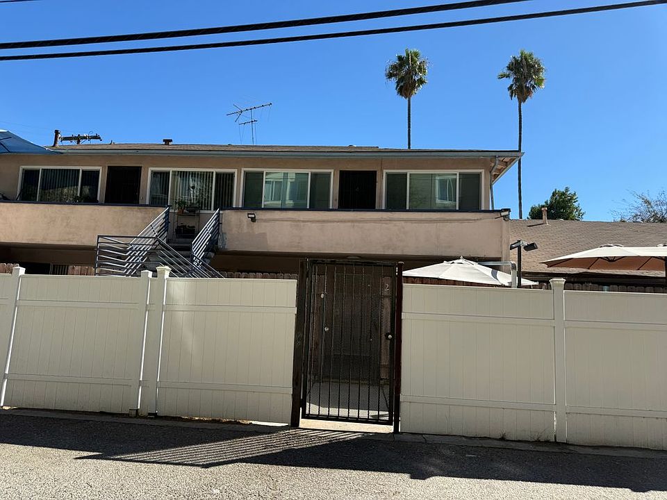 1st image of 6722 Whitsett Ave #4
