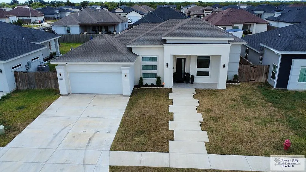 4 bed, 3.0 bath, 1797 sqft, $3,000 — Photo 1
