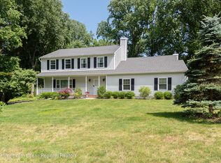 92 Stillwell Rd, Holmdel, NJ 07733