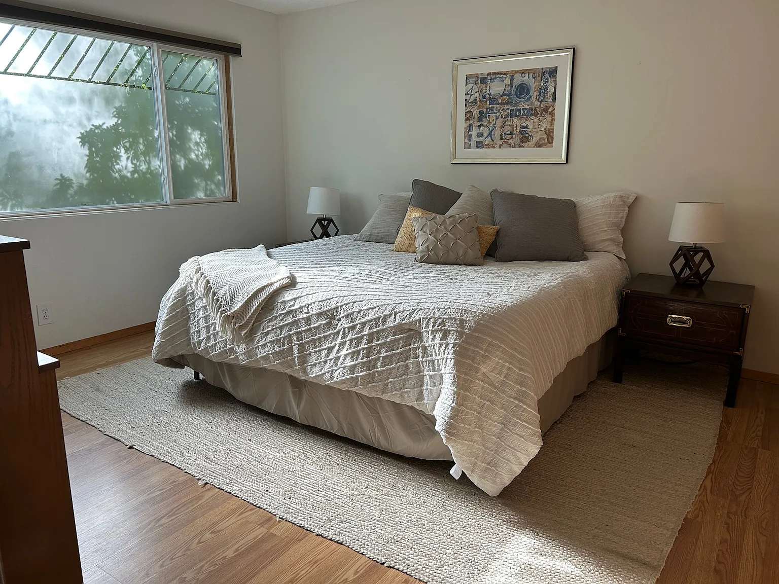 2 bed, 949 sqft, $2,700 — Photo 3
