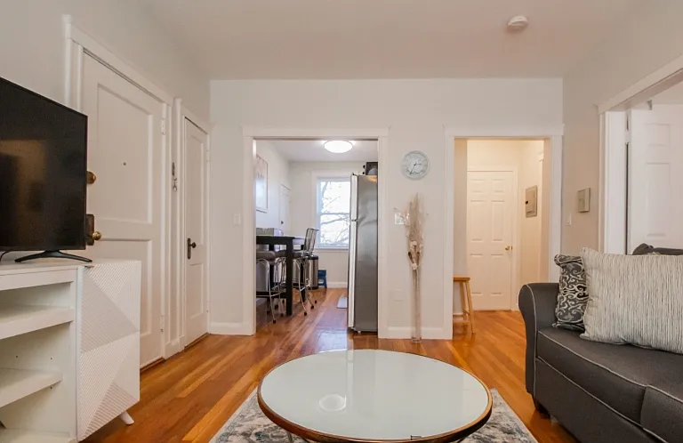 191 Kent St #4A — Photo 3