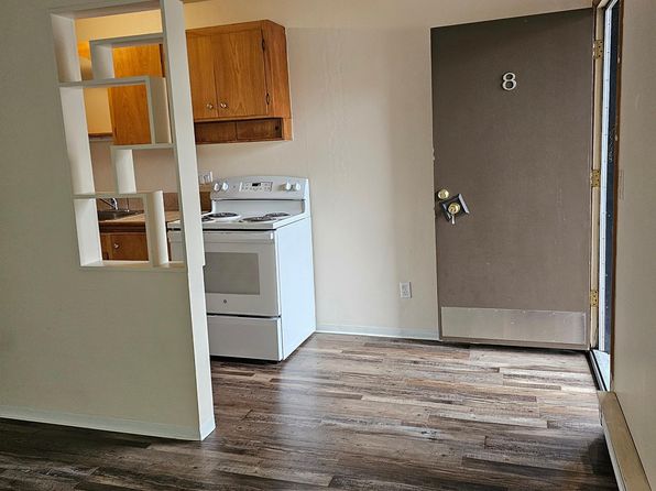426 14th Ave E APT 8