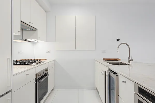 Rented by Compass | media 18