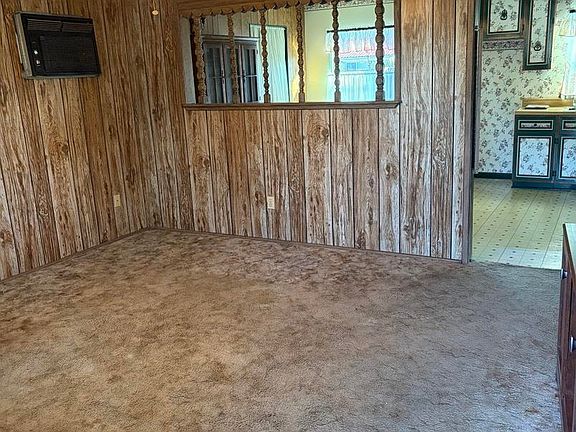 3rd image of 601 Green St