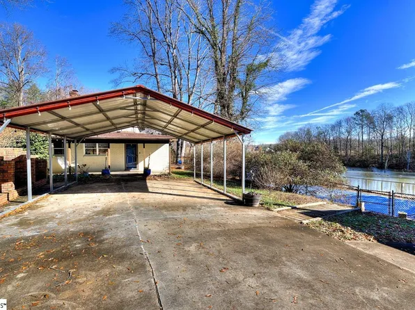 1212 Riveroak Rd, Inman, SC 29349