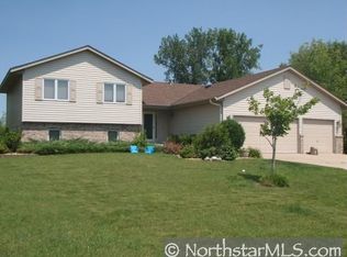 1869 Quebec St, Centerville, MN 55038