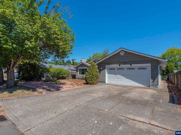 5270 Faircrest Ct SE, Salem, OR 97306