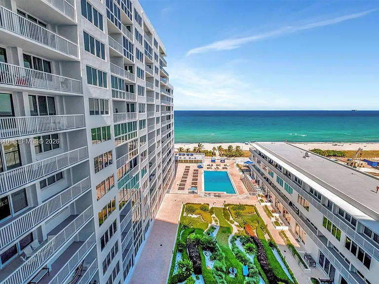 5401 Collins Ave #928 — Photo 12