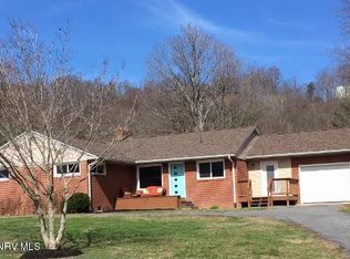 115 Orchard Dr, Narrows, VA 24124