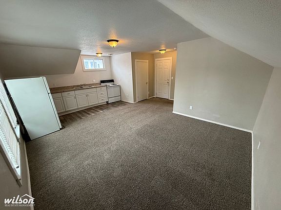 2nd image of 205 N Naches Ave APT 3