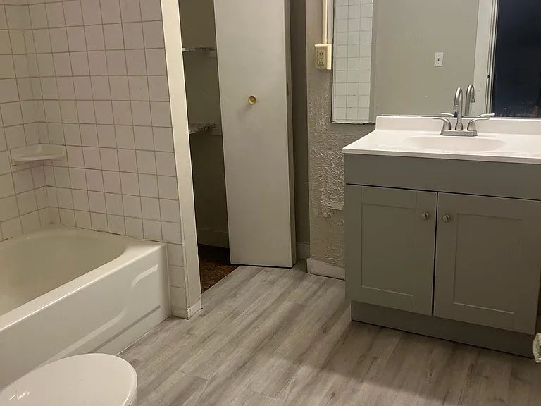 3450 Clifton Ave #4 — Photo 8
