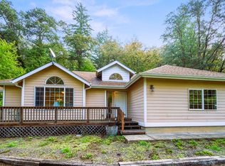 140 Golden Dr, Scottsburg, OR 97473