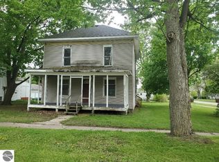 111 W Hall St, Shepherd, MI 48883