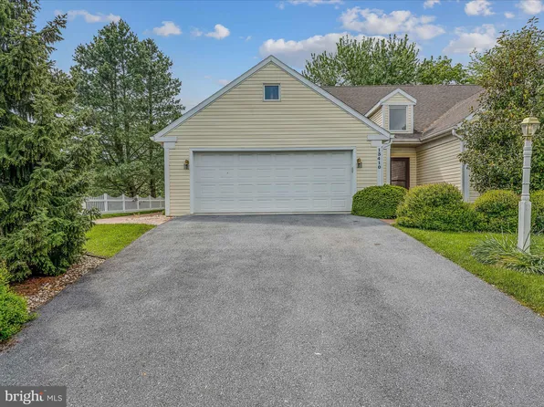 13410 Arbor Dr, Hagerstown, MD 21742