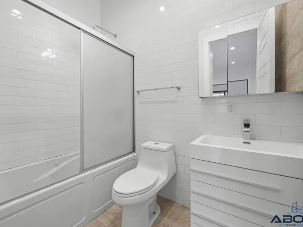 841 Willoughby Avenue image 13 of 13