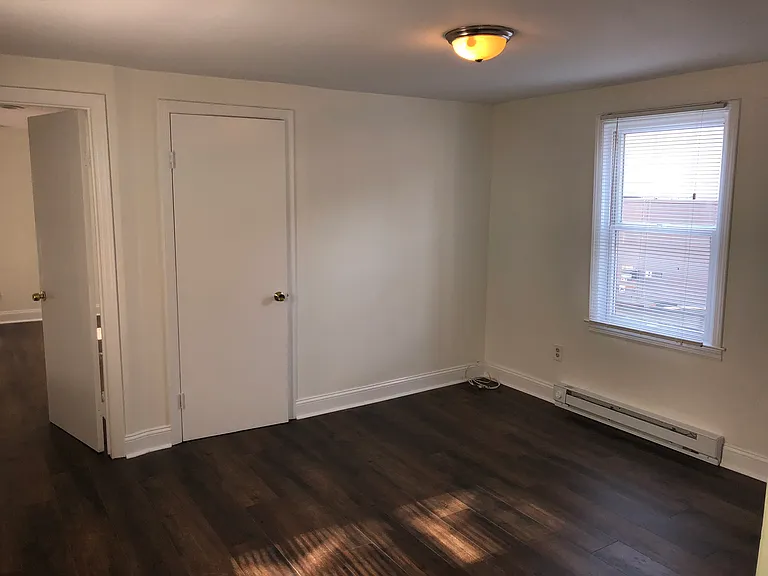 18 Main St #3 — Photo 12
