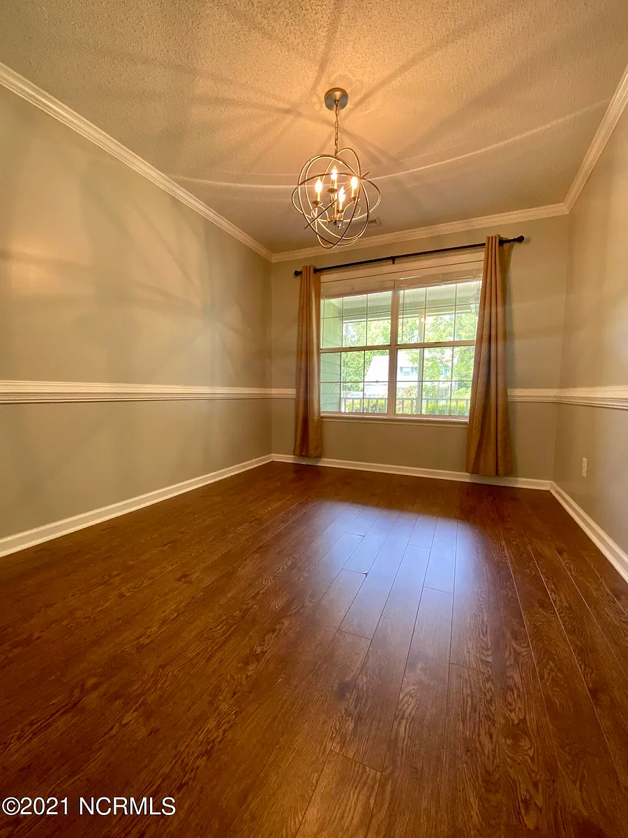 Building Photo - 304 Audubon Dr