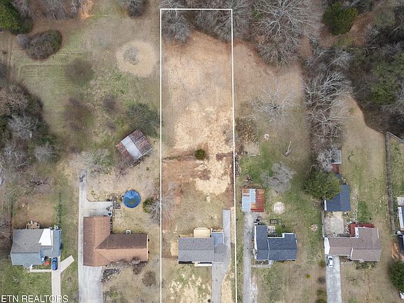 2nd image of 5702 Ridgefield Rd