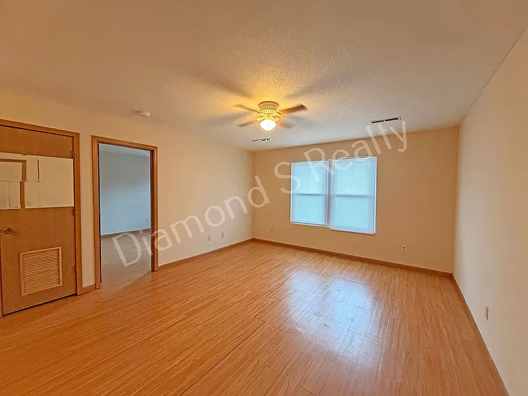 2159 East Macs Court — Photo 5