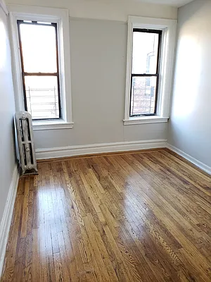 Rented by Signature Property Realty | media 21