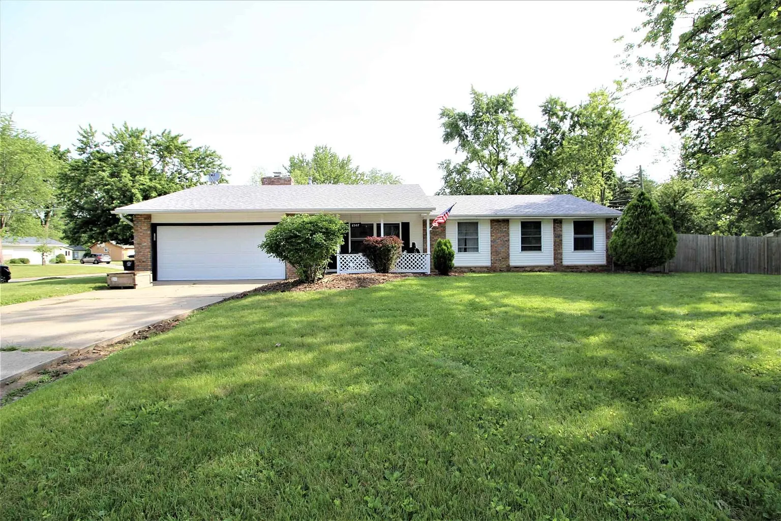 6507 Midfield Dr photo 1