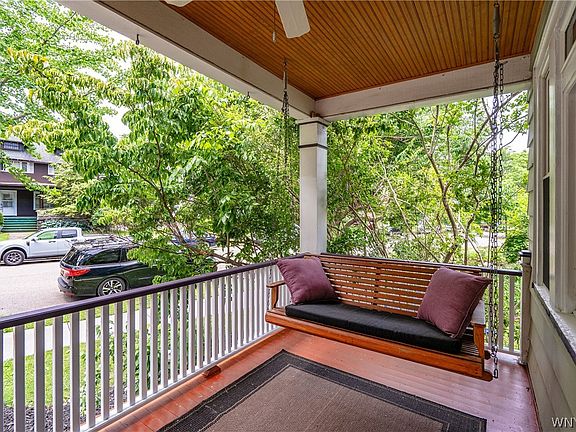 4th image of 61 W Oakwood Pl