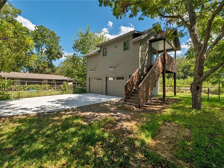 7505 Grover Ave #GARAGE B — Photo 1