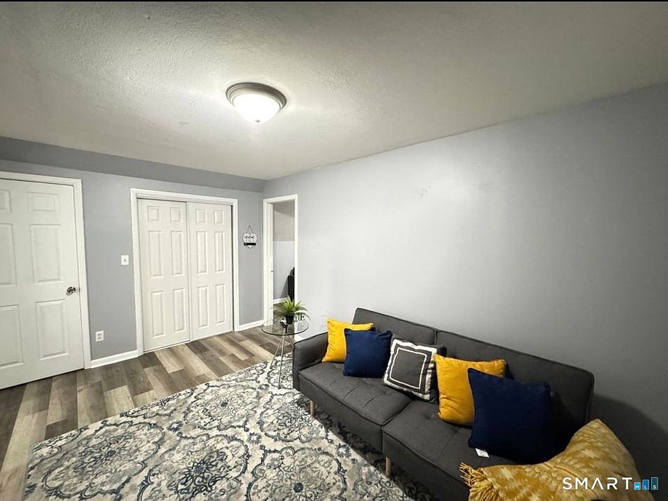 1st image of 21 Pond Lily Ave #3