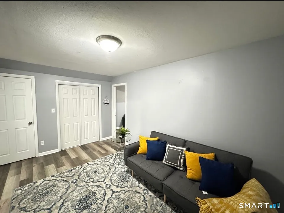 21 Pond Lily Ave #3