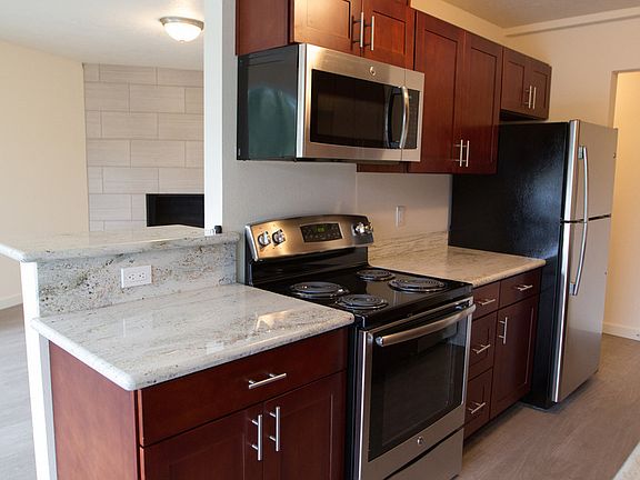 2nd image of 2501 Thorndyke Ave W APT 301