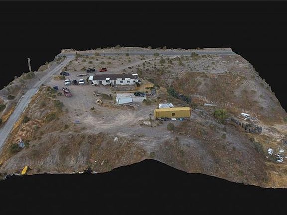 4th image of 1060 E Isola Dr