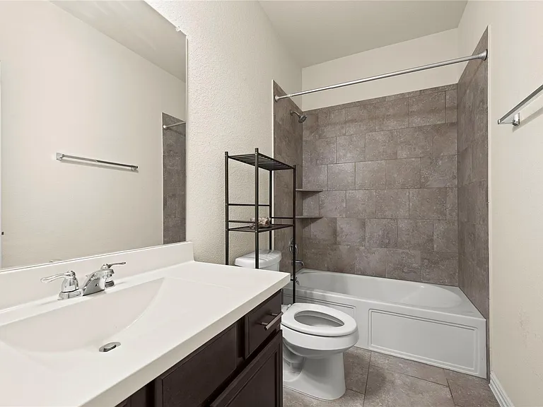 3665 Bainbridge St — Photo 21