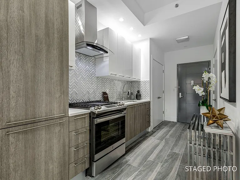2222 Ocean Ave #2E — Photo 1