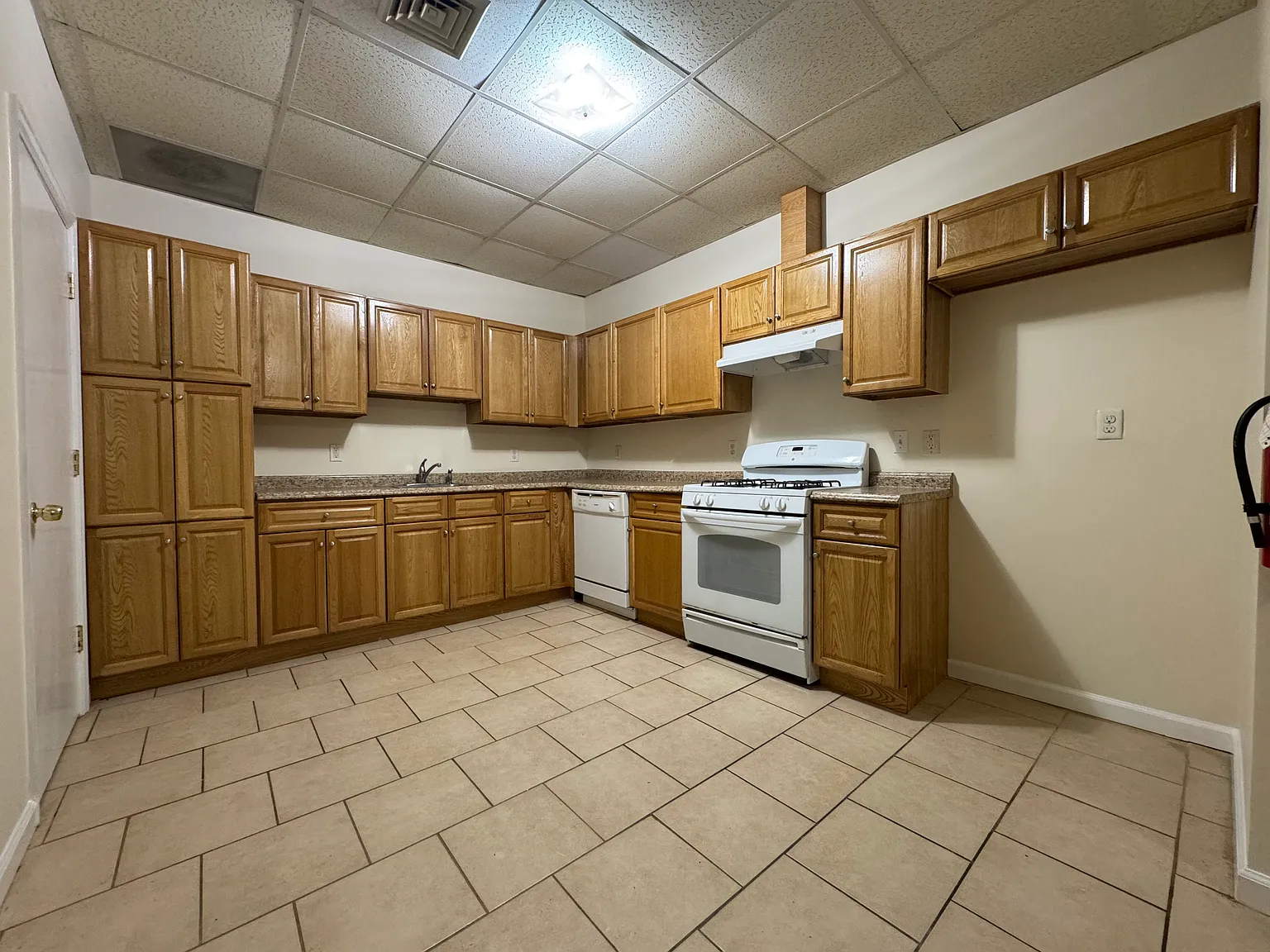 1 bed, $1,800 — Photo 3