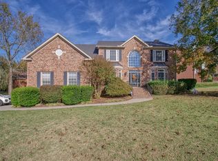 108 Windstar Bay Blvd, Hendersonville, TN 37075