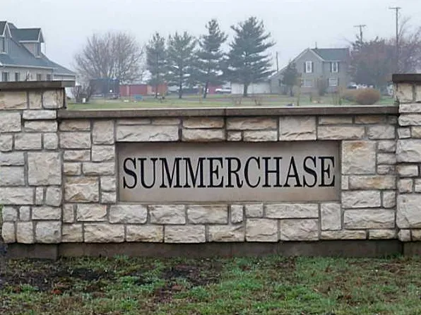 15 Amy Ave, Wapakoneta, OH 45895