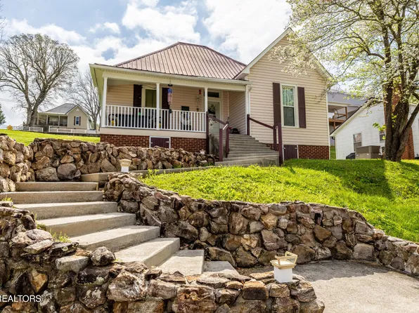 207 Loomis St, Tellico Plains, TN 37385