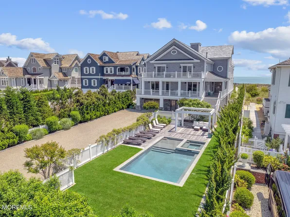 1055 Ocean Avenue, Mantoloking, NJ 08738