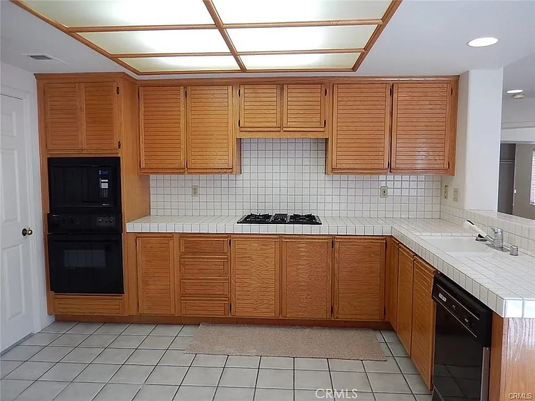 13311 Saratoga Dr — Photo 30