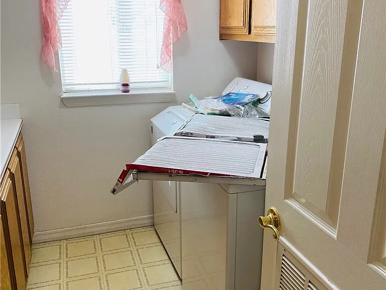 700 Elm St #27 — Photo 13