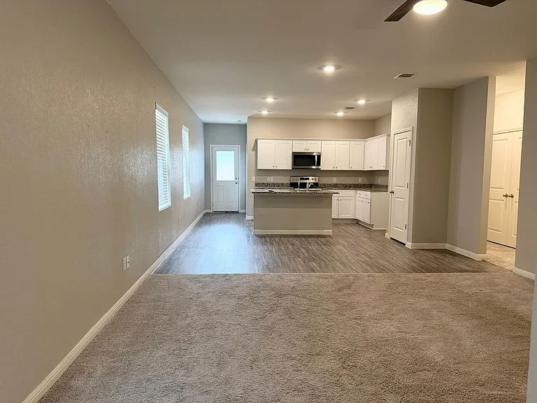 19505 Cloudy Bay Dr — Photo 3