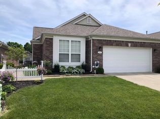 1151 Lincoln Park West Dr, Greenwood, IN 46142