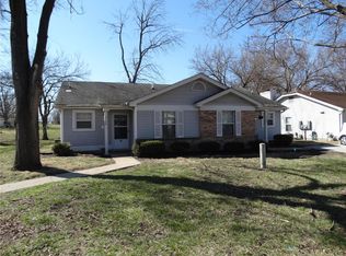 3100 Cross Keys Place Dr, Florissant, MO 63033