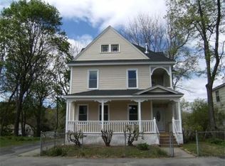 26 Maple Tree Ln, Worcester, MA 01602