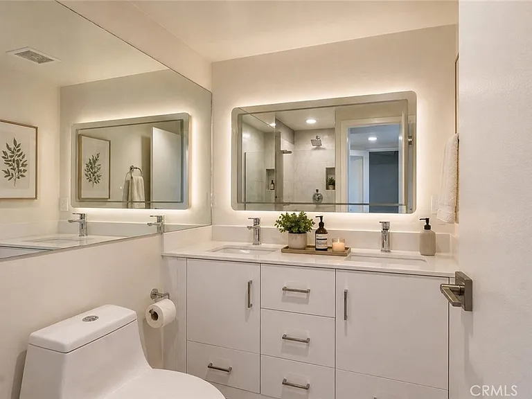 5226 Medina Rd — Photo 24