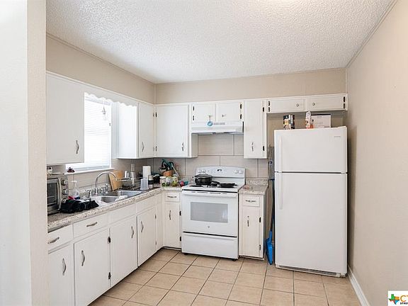 4th image of 511 N Gilmer St #1-12