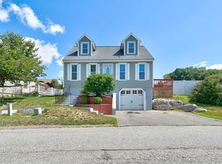 29 Lindsey Ln, Dracut, MA 01826