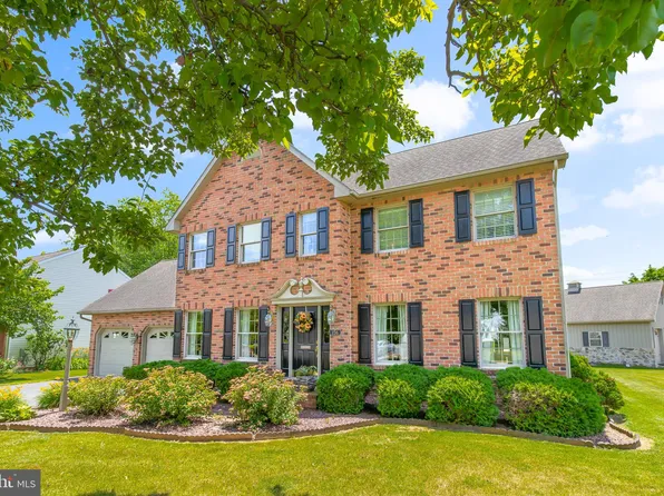 156 Park Pl, Landisville, PA 17538